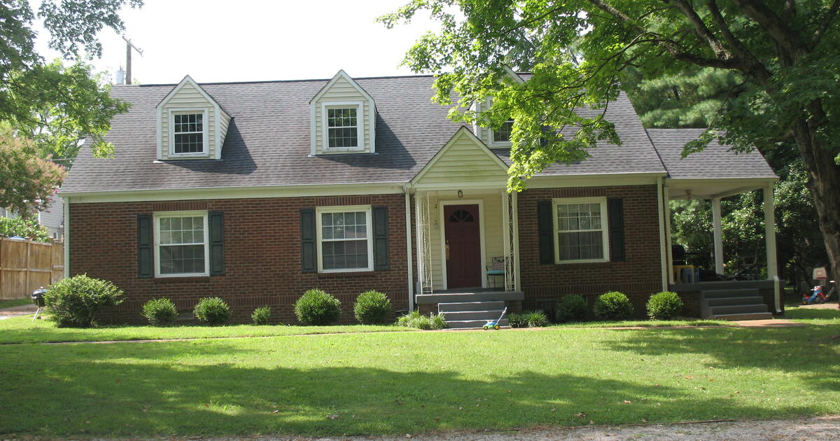 One Bedroom, One Bath West End Area Apartment (Cherokee Park, Nashville