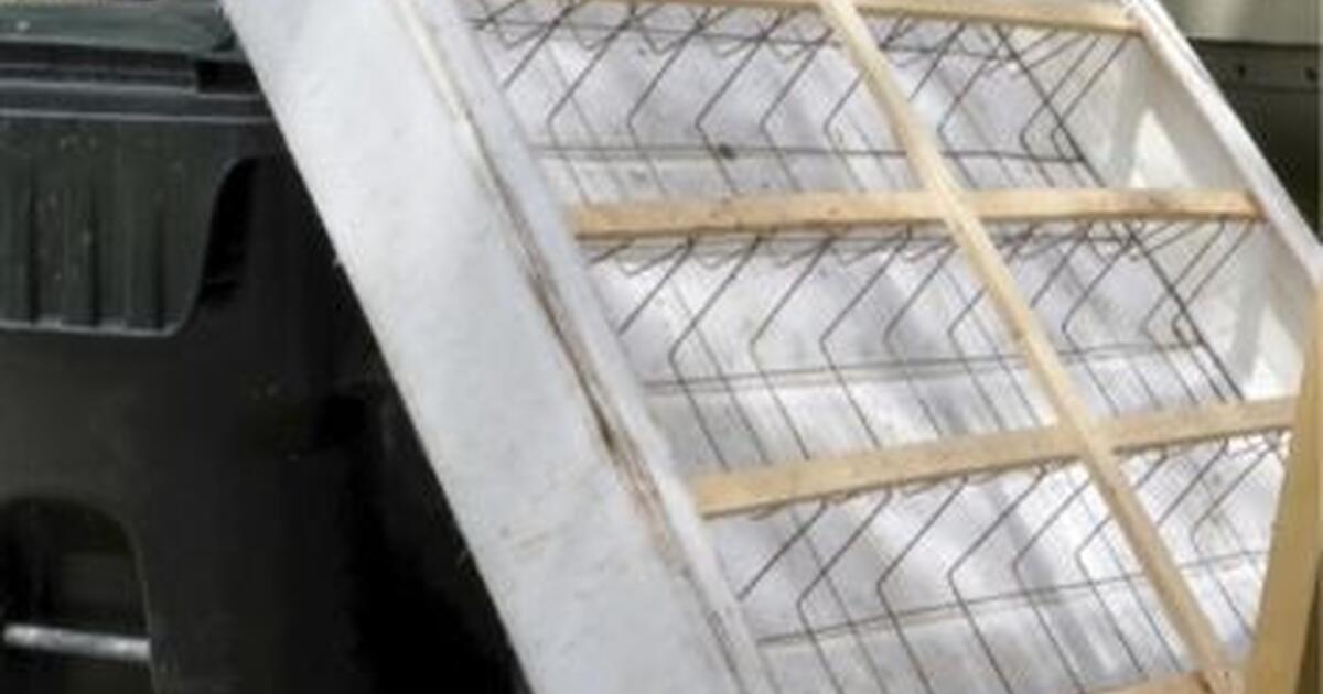 ISO FULL SIZE BOX SPRING & FRAME for Free in Houston, TX For Sale