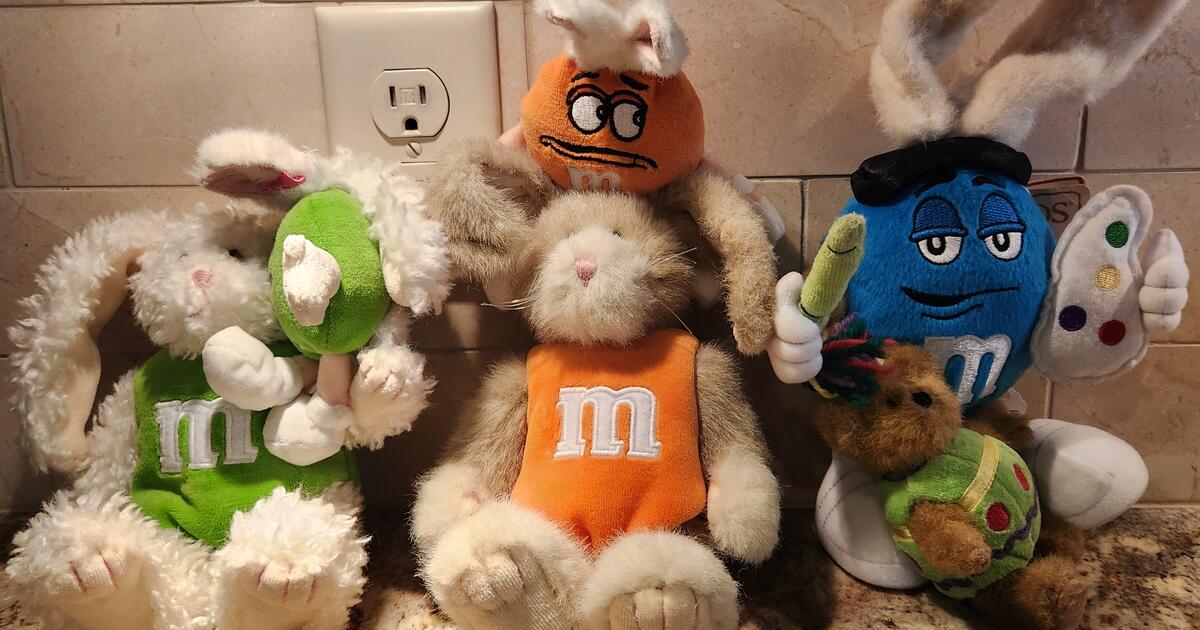 Boyd's M&M Easter Bunny for 10 in Omaha, NE For Sale & Free — Nextdoor
