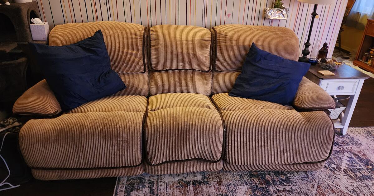Super Comfy Reclining Couches for 200 in Harrisburg, PA For Sale