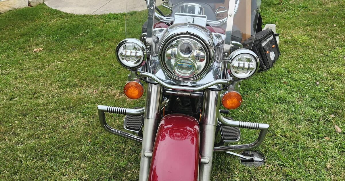 2006 Harley Davidson Road King Classic Motorcycle for 10000 in Schertz