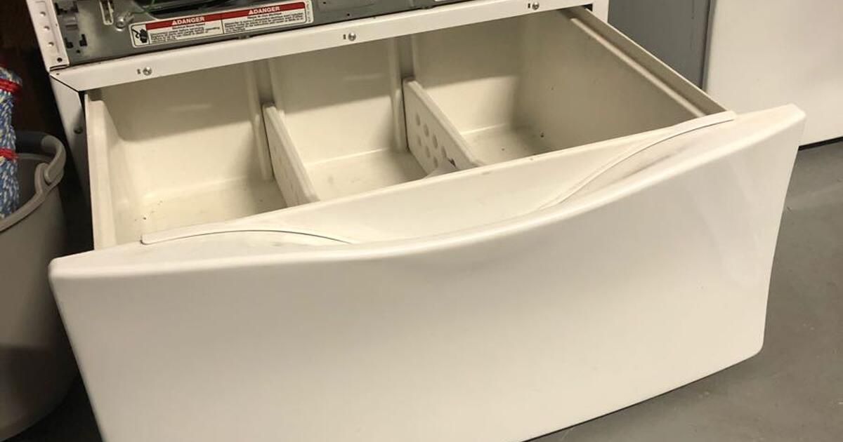 Free whirlpool/ Maytag washer dryer pedestal for Free in Napa, CA