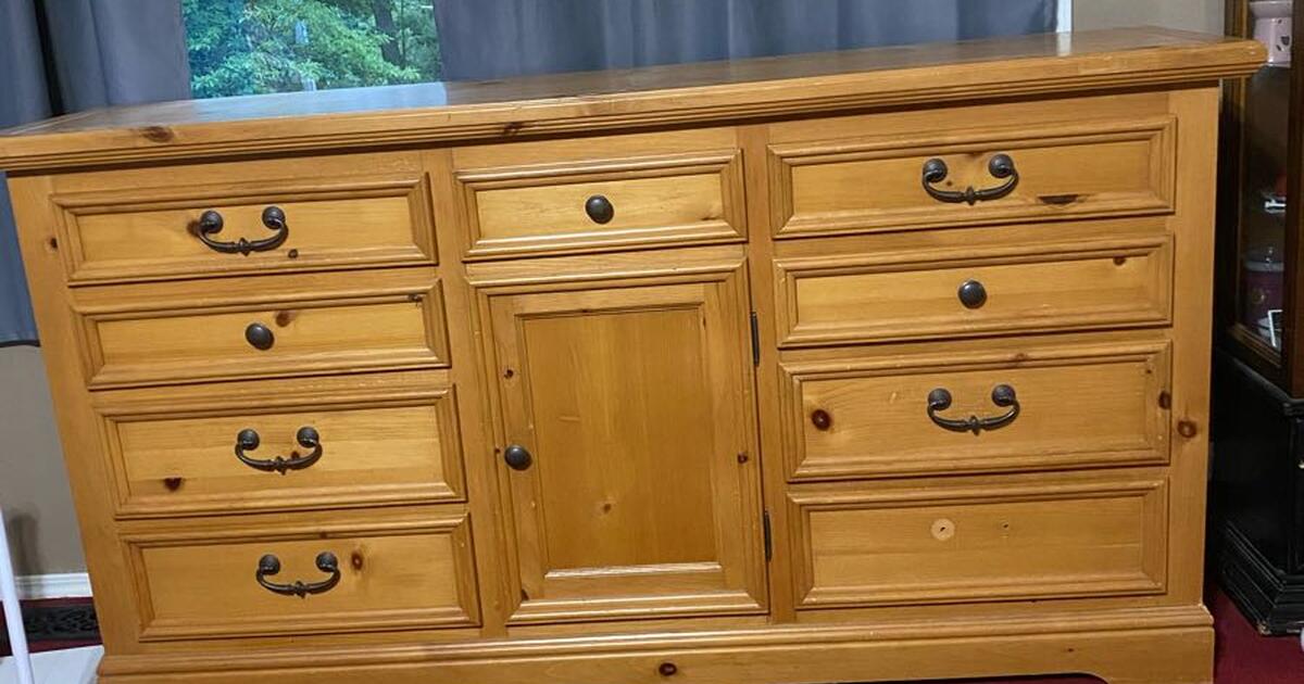 Dresser for 150 in Jerome, MI Finds — Nextdoor
