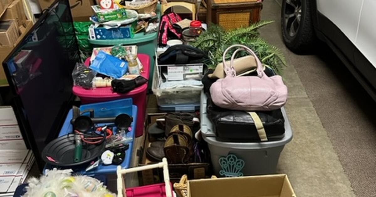 Four Family Garage Sale for 1 in Prescott Valley, AZ For Sale & Free