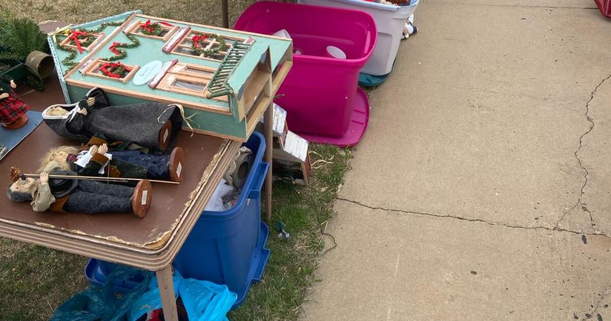 Yard sale! 3705 Hancock 3/29 30 for Free in Amarillo, TX For Sale