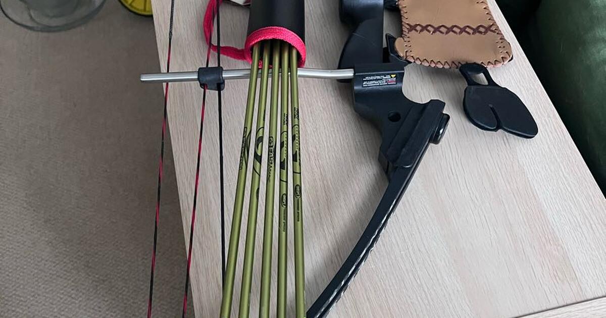 Genesis bow and arrow kit for 150 in Boulder, CO For Sale & Free