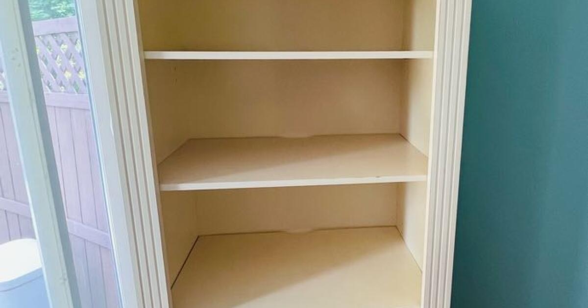 Bookcases for 300 in Rochester, NY For Sale & Free — Nextdoor