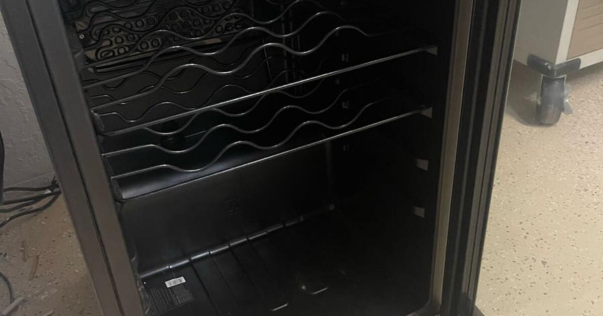 Wine small fridge for 50 in Naples, FL Finds — Nextdoor