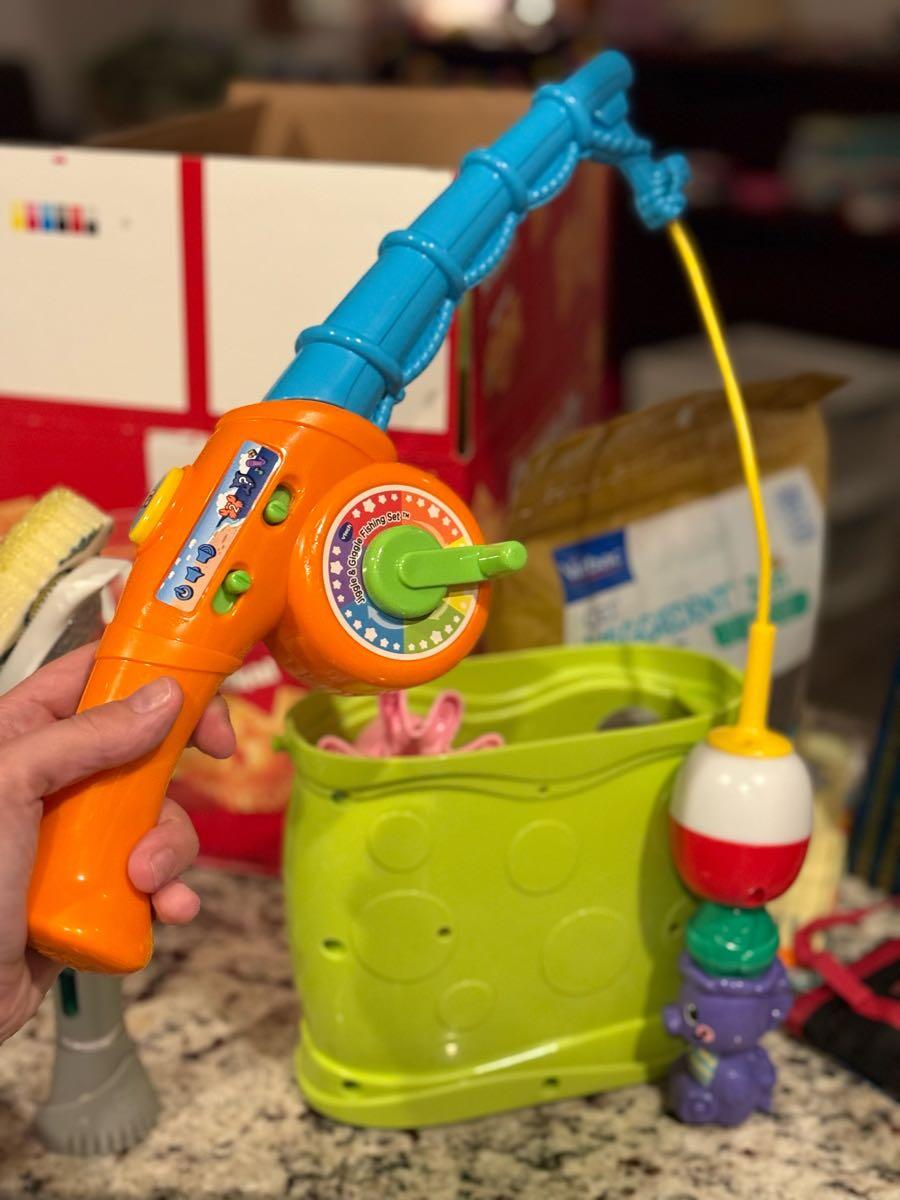 Kids Fishing Toy Set, toy cashier register. Additional toys not pictured