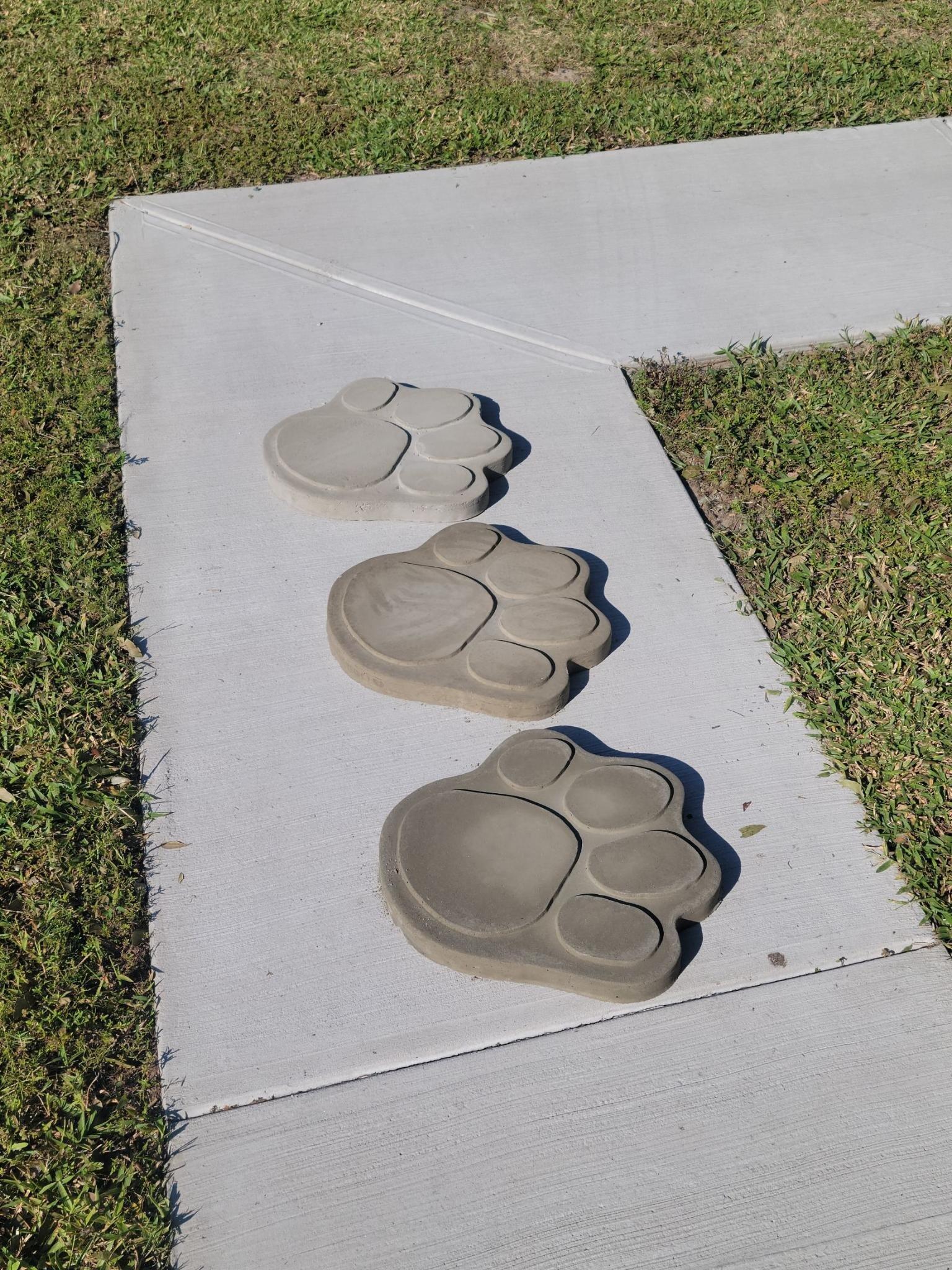 dog paw stepping stones
