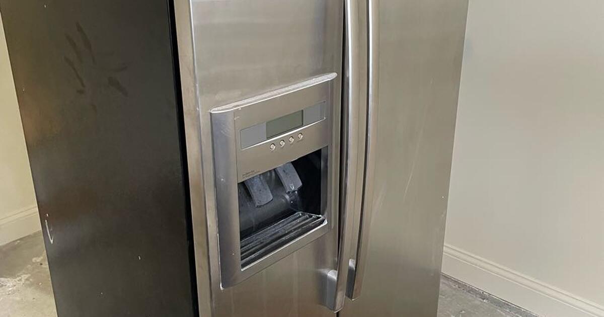 Whirlpool Fridge (doesn’t cool) for 50 in Lexington, KY Finds — Nextdoor