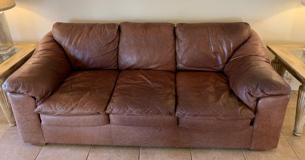 Creative Leather Couch56th St & Greenway for 150 in Scottsdale, AZ For Sale & Free — Nextdoor