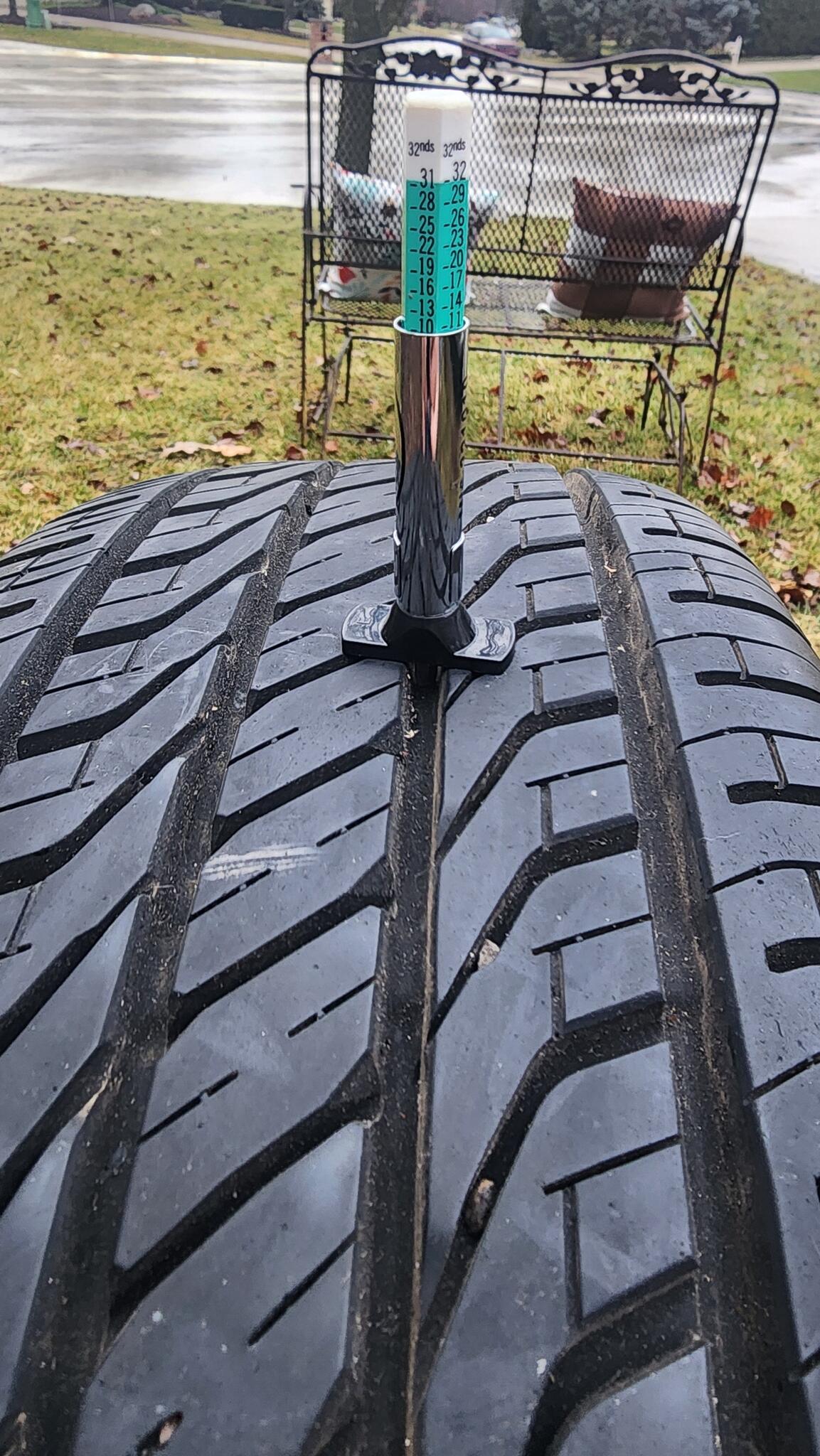 2 Semi-new Tires TOYO EXTENSA A/S P195/65R15 89T for Free in Rochester ...