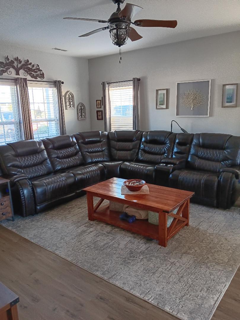Eric Church leather sectional for 1500 in Myrtle Beach, SC For Sale