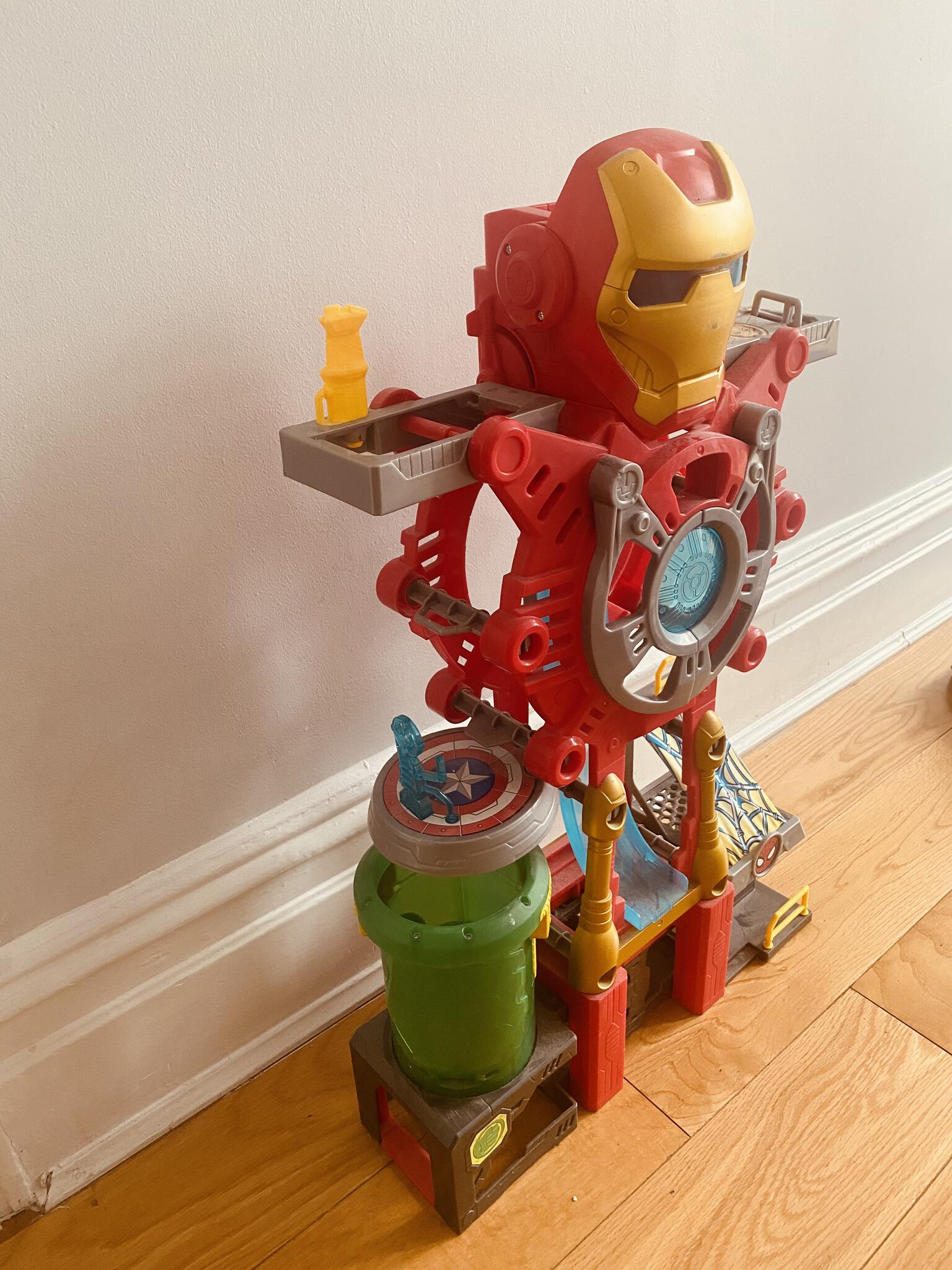 playskool heroes marvel headquarters