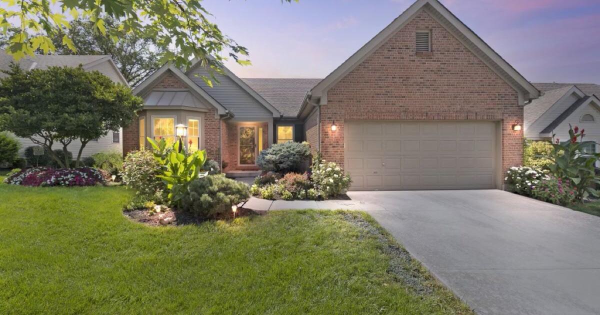 ELK RUN HOME FOR SALE ON GOLF COURSE for 379900 in Cumming, GA Finds