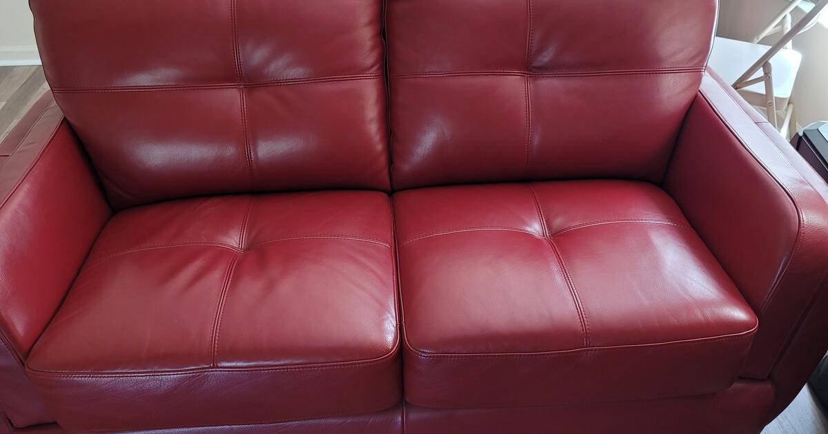 Red Leather Couches for 150 in Tampa, FL Finds — Nextdoor