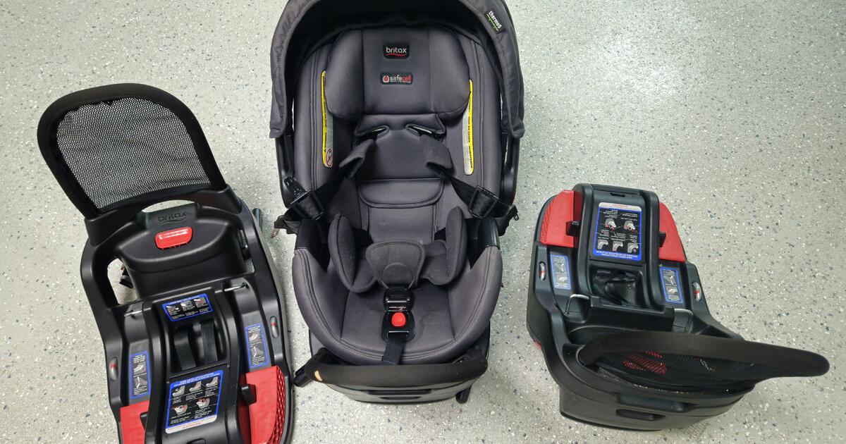 Britax Endeavors Infant Car Seat with 3 bases for 300 in Sahuarita, AZ