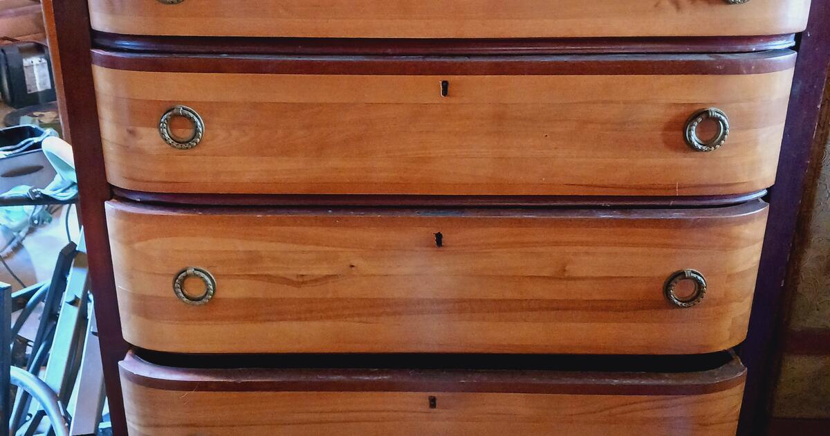 Garage SALE Friday 10/13 Till 10/15 in Keene, TX For Sale & Free