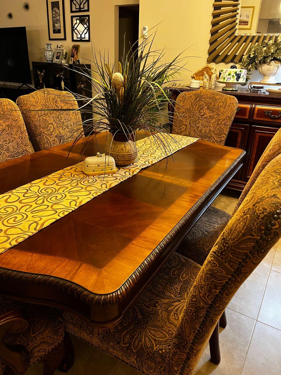 Mariposa, Riverview News, Crime, Lost Pets, Free Stuff