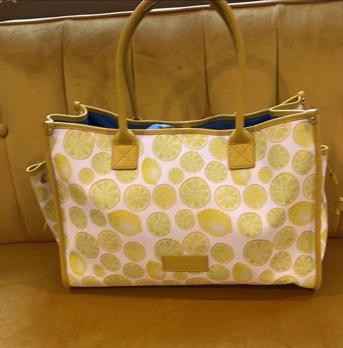 Dooney and bourke fashion lemon tote